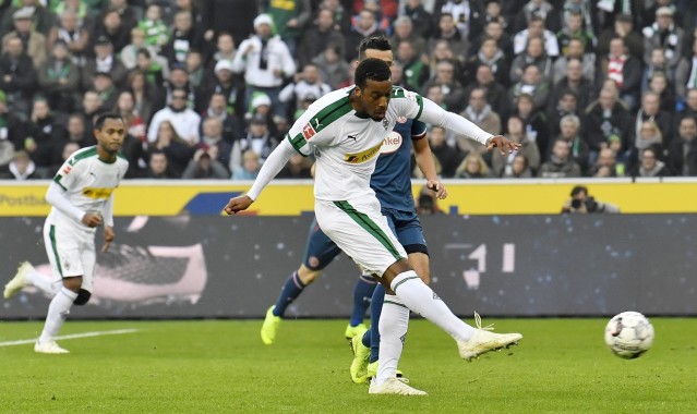 法媒：埃因霍温接近签下门兴前锋普莱亚，转会费300万欧+浮动