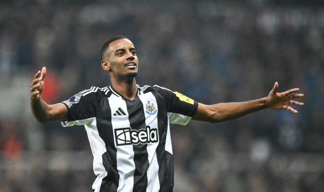 5亿肯定卖！记者：若利物浦出价超1.5亿镑，纽卡肯定考虑卖伊萨克