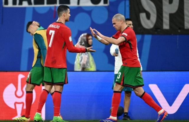 1731909459921015249.jpg 39-anos-9-meses-e-11-dias-ronaldo-iguala-pepe-como-o-mais-ve.jpg